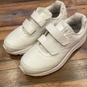 Like New Brooks Leather Addiction Walker V walker